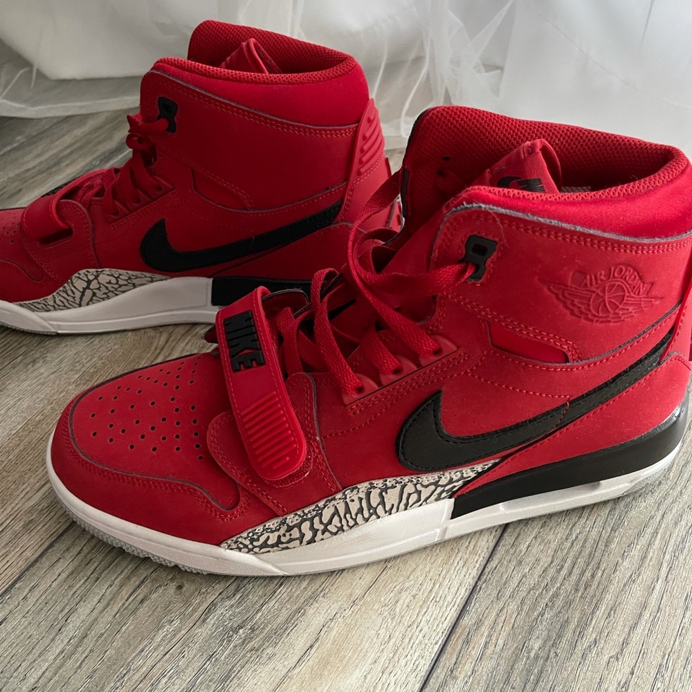 Jordan Legacy 312 Toros SZ 11.5